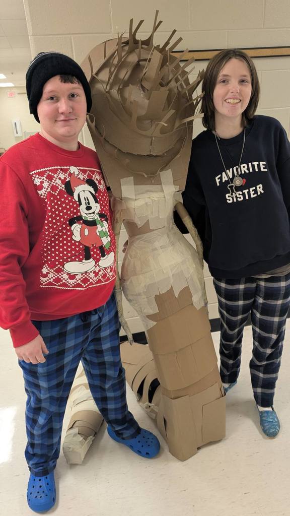 Students and their Exquisite Corpse sculptures