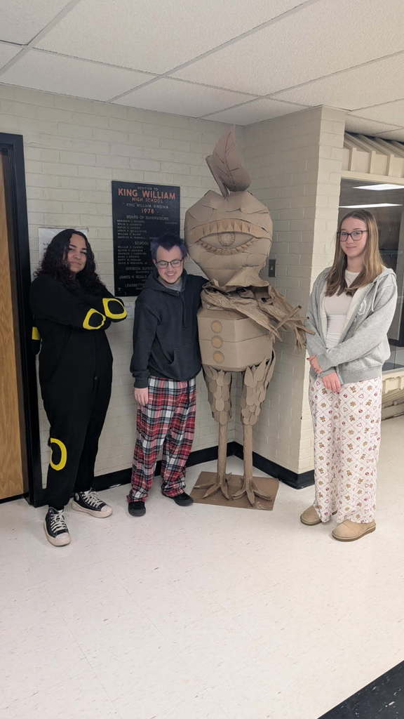 Students and their Exquisite Corpse sculptures