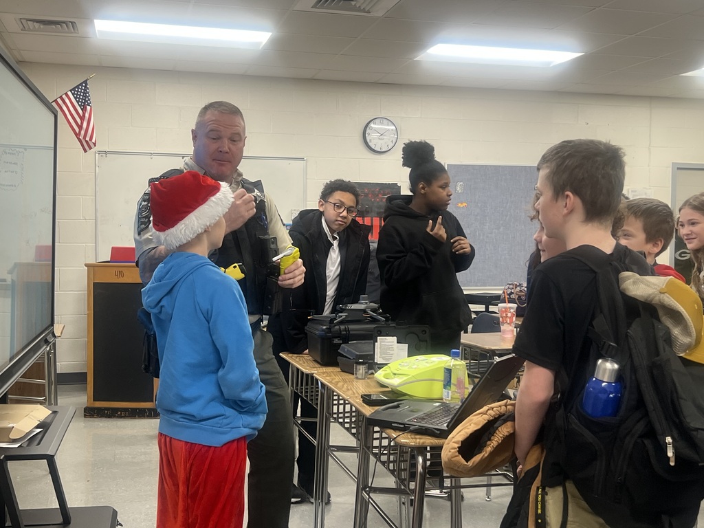 Deputy Gifford visits Mr. Broaddus's class