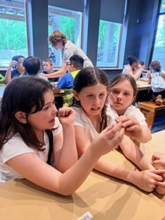 Students exploring Maymont Park