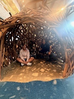 Students exploring Maymont Park