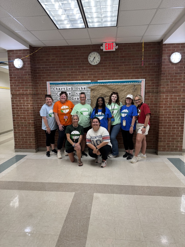 Group photo of 5th grade teachers