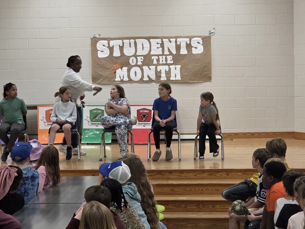 2nd grade tour of AeS