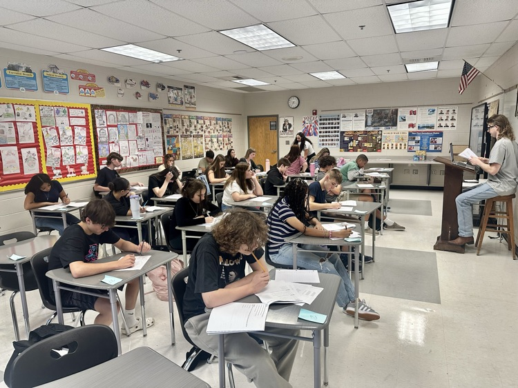Students show their readiness for the new school year.