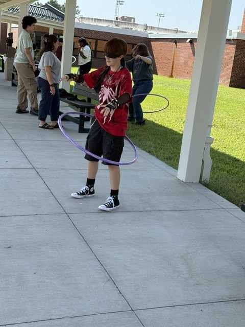 Hula hoop experiment - blindfolded student