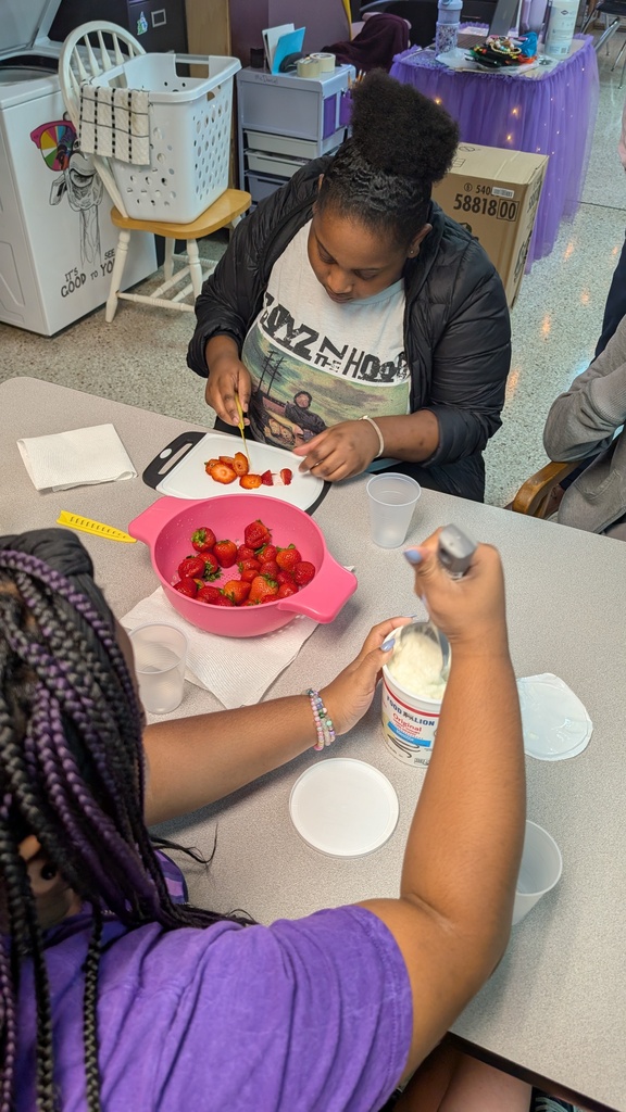 Students creating a treat for our staff that are veterans