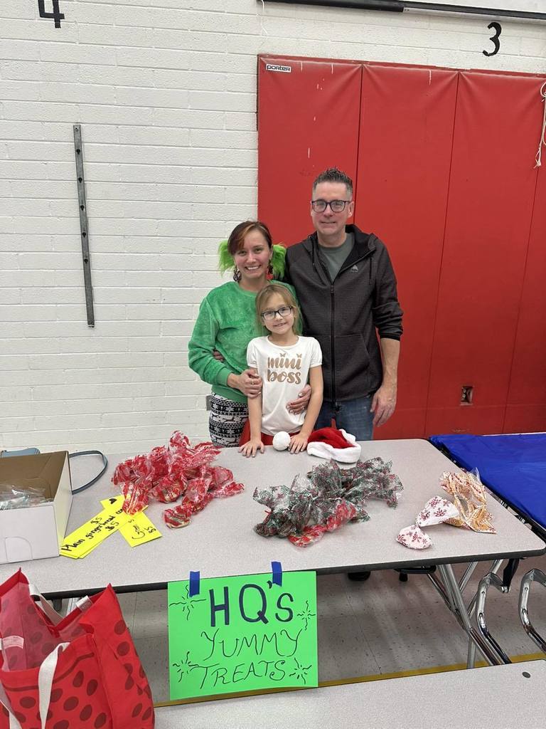 Manzanita Marketplace!