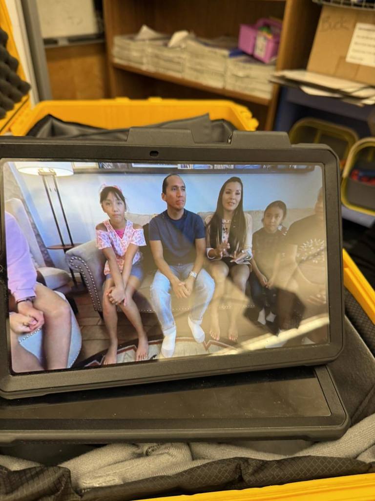 Visual of what is playing on the headset - Native Family