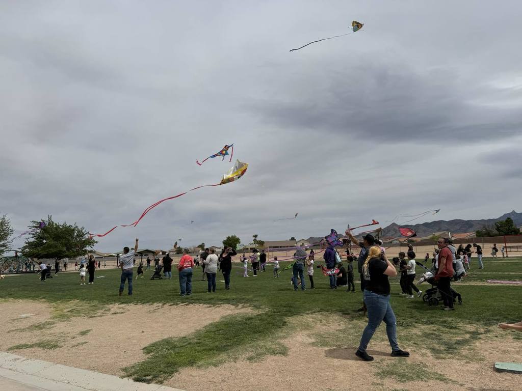 Kinder Kite Day