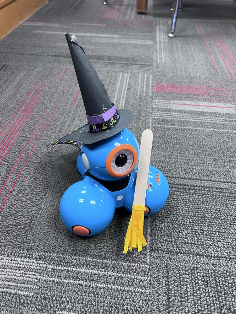 Amazing artistry by Amelia! 💜💚🖤