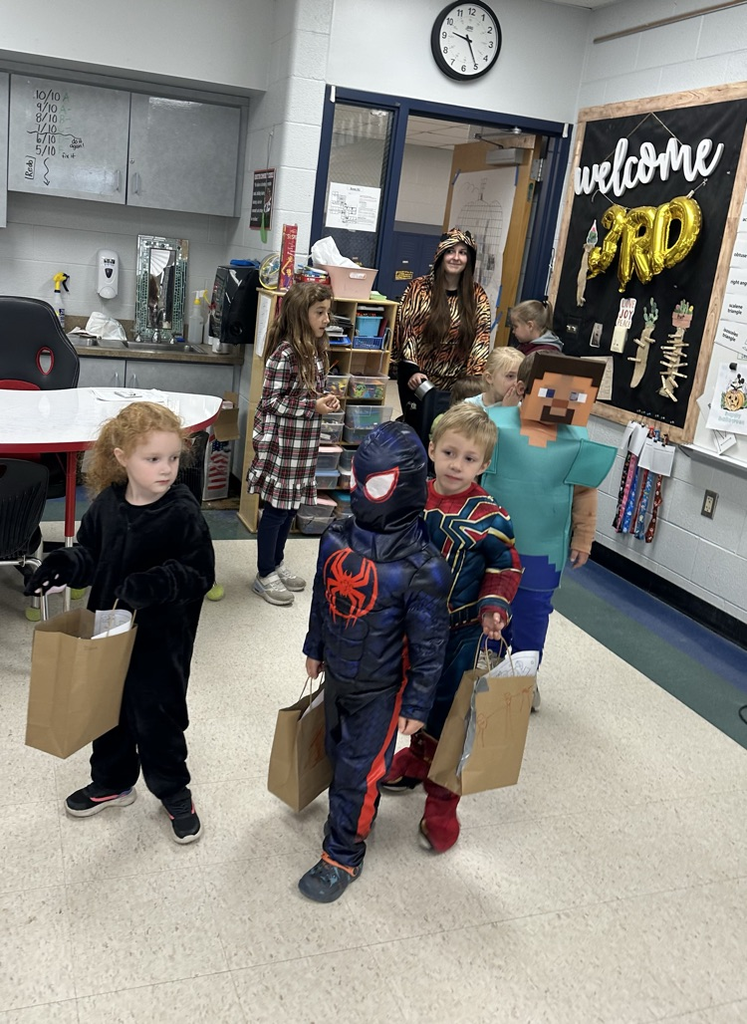 GSRP Trick-or-Treating at KES