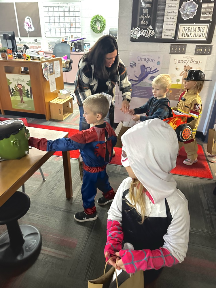 GSRP Trick-or-Treating at KES