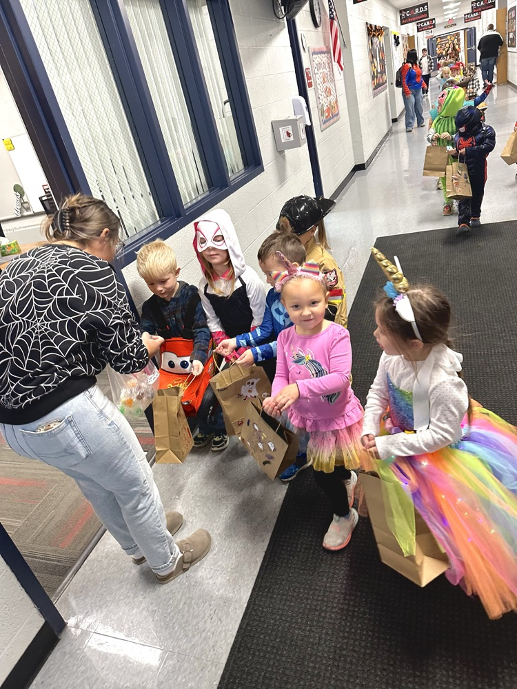 GSRP Trick-or-Treating at KES
