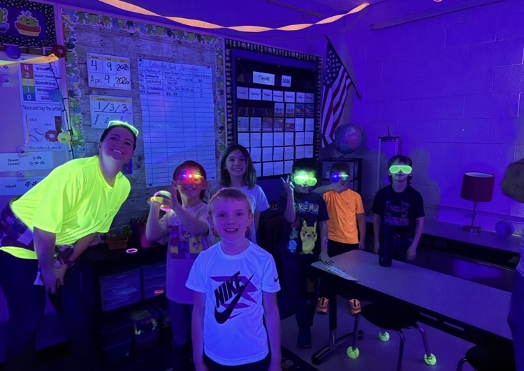 KES Math Glow Day
