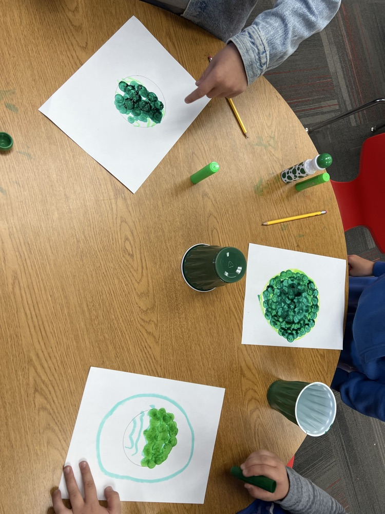 Green dots! 