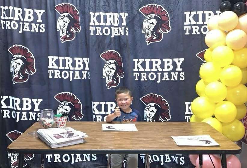 Kindergarten Singing Day for Future Trojans!