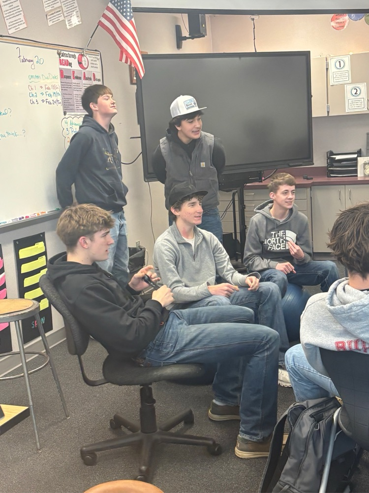 sophomores singing in class