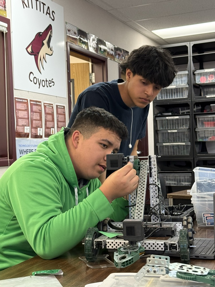 robotics students 