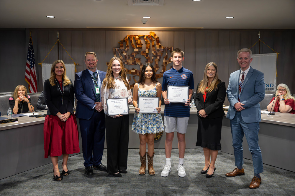 Hofius teacher and students posing
