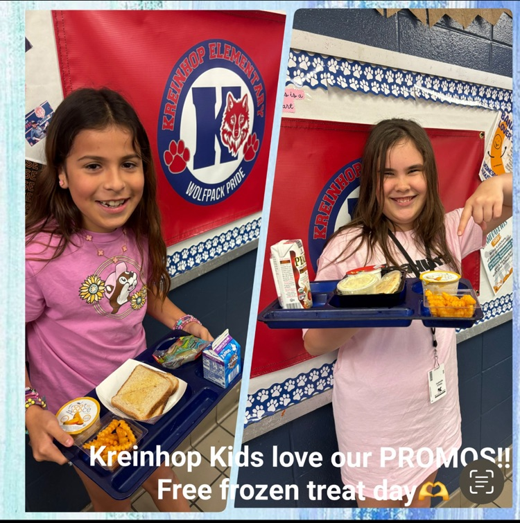 Students with lunch trays