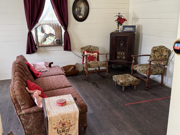 A small room from Wunderlich home. 