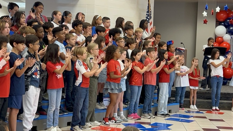 students at Veterans Day program