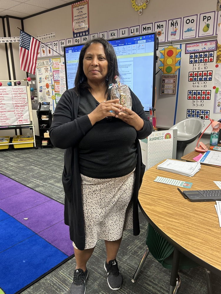 women standing in black shirt