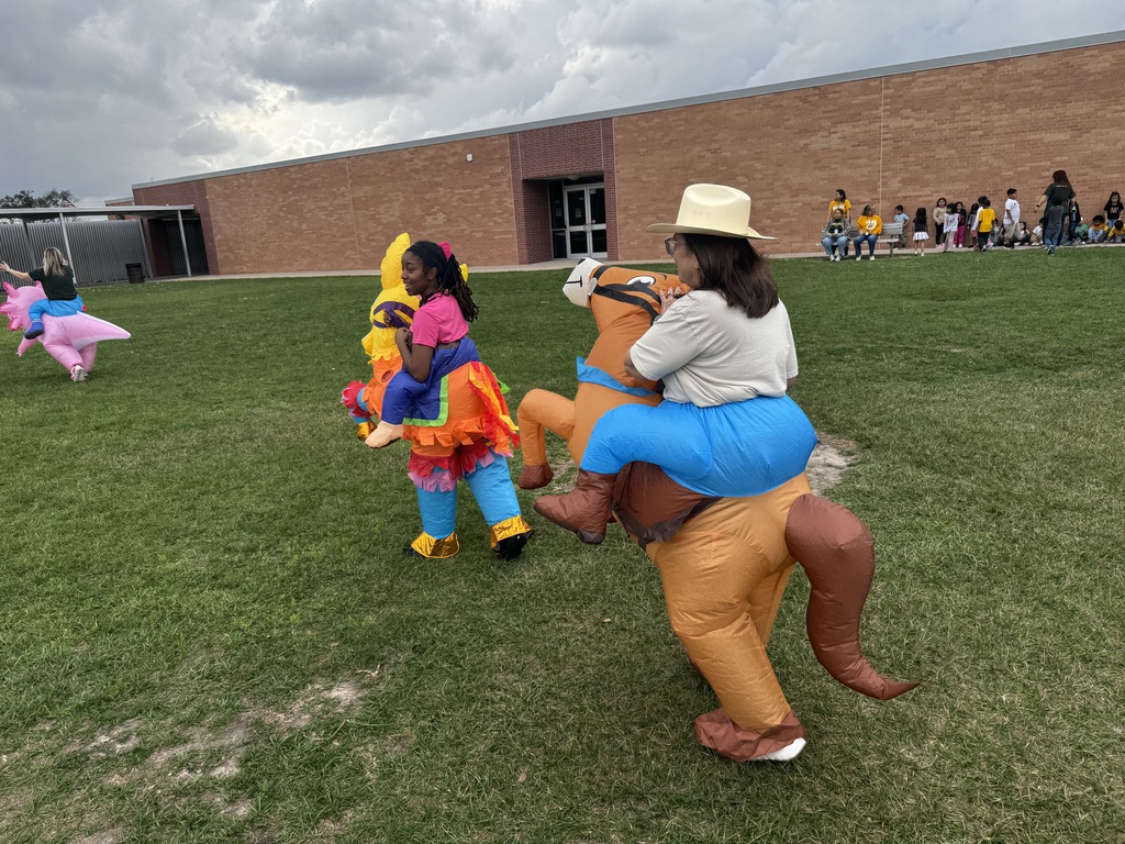 Blow up costume race