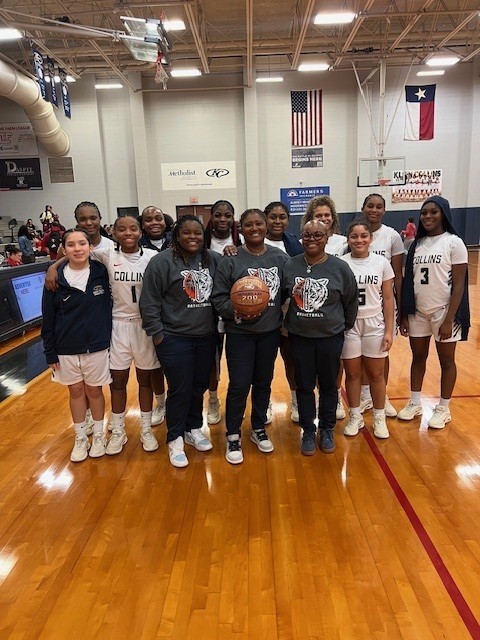 pic of lee and girls