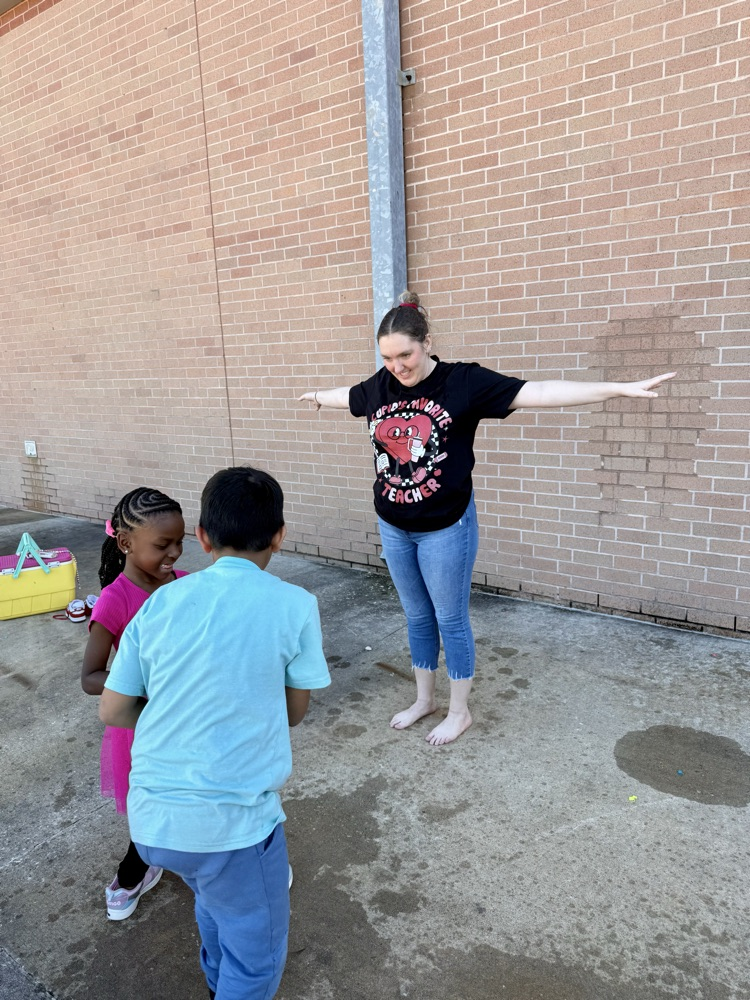 children and teacher