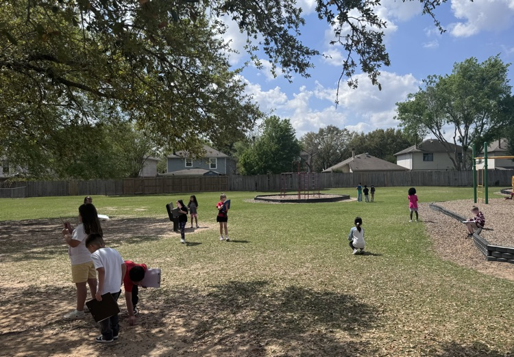 students outside 