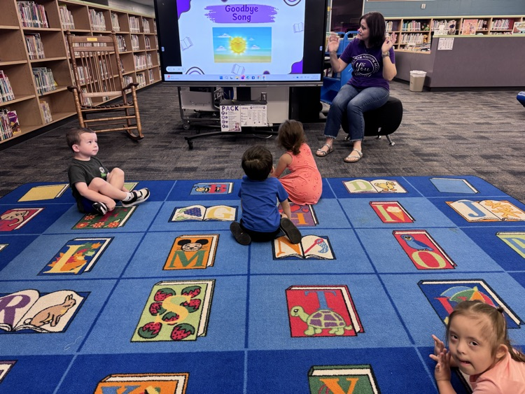 kids in the library