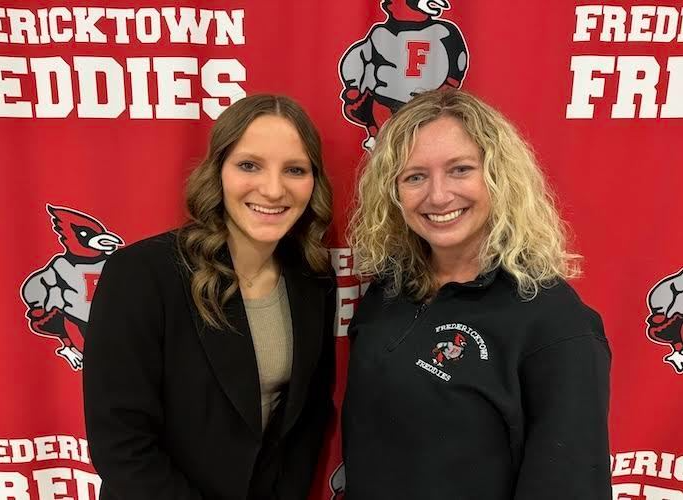 Viktoria Arnett, left, meets with Fredericktown guidance counselor Karen Barta before leaving for classes at North Central State College