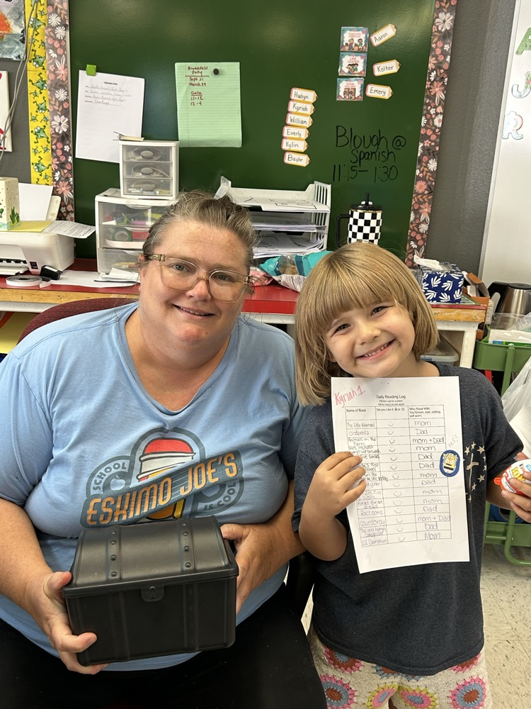 Kyriah picked a prize for finishing her reading log!