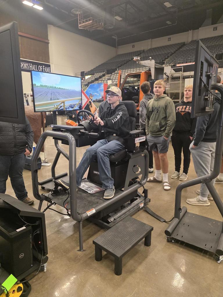 Student using the Farm Simulator