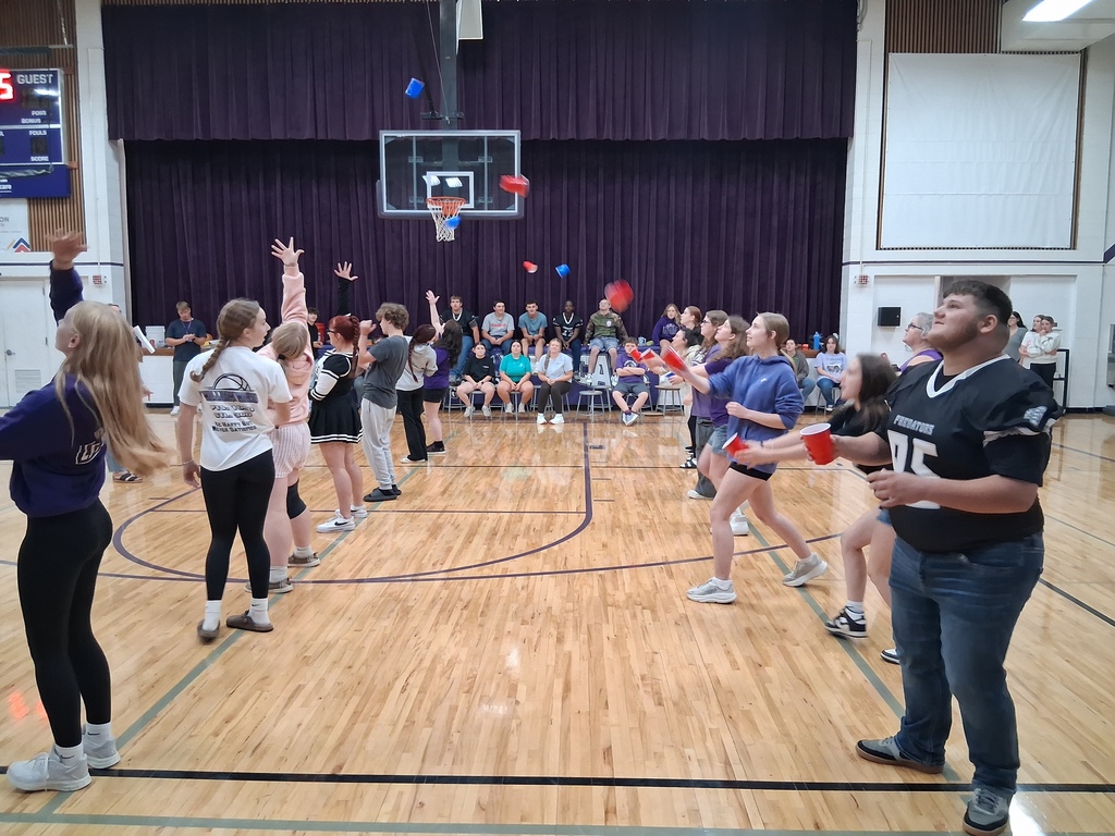 cup toss game