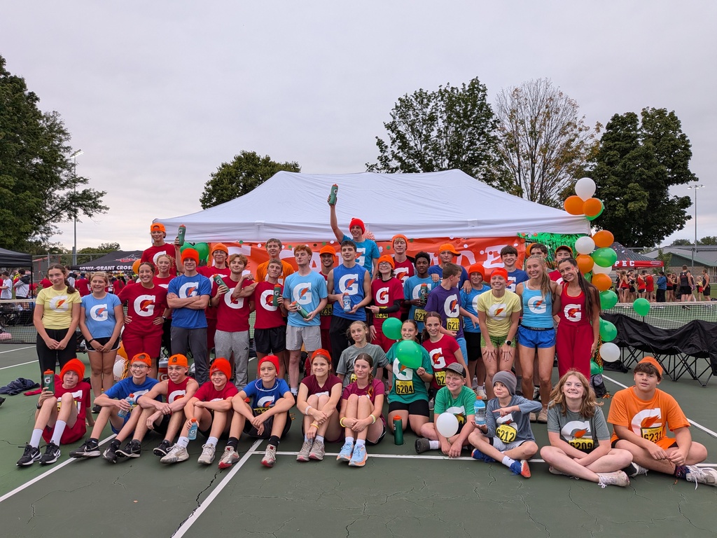 cross country team dressed up like Gatorade