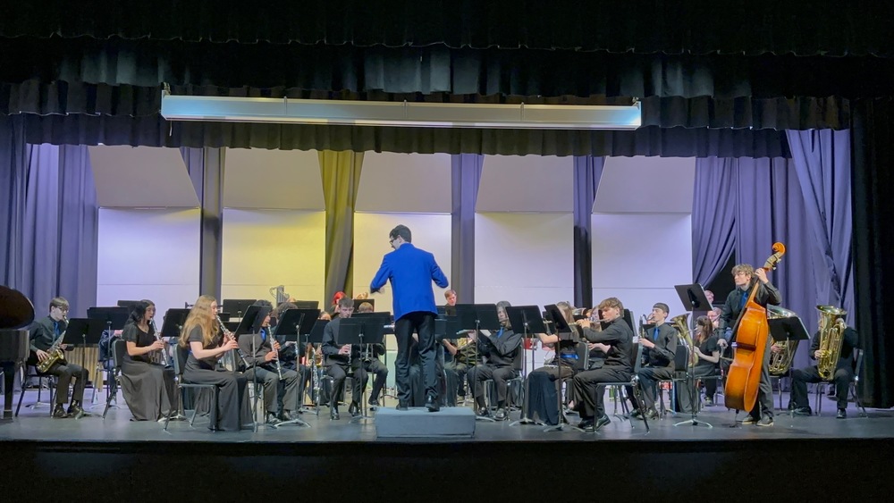 photo of band performing at Districts