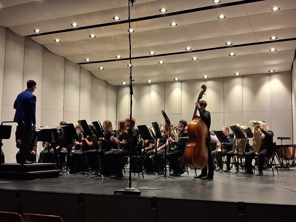LHS Wind Ensemble at the Metro league Festival