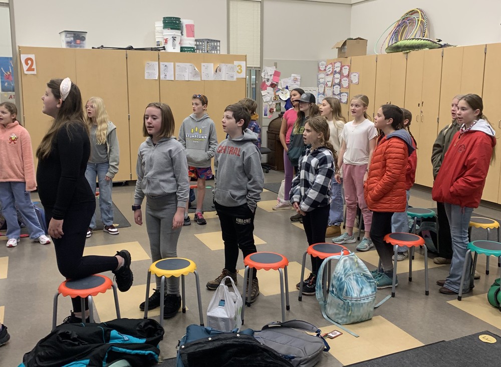 photo of students at central elementary singing