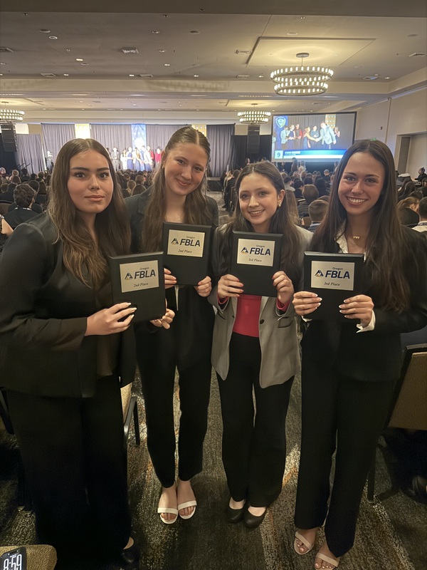 photo of LHS FBLA students with their awards
