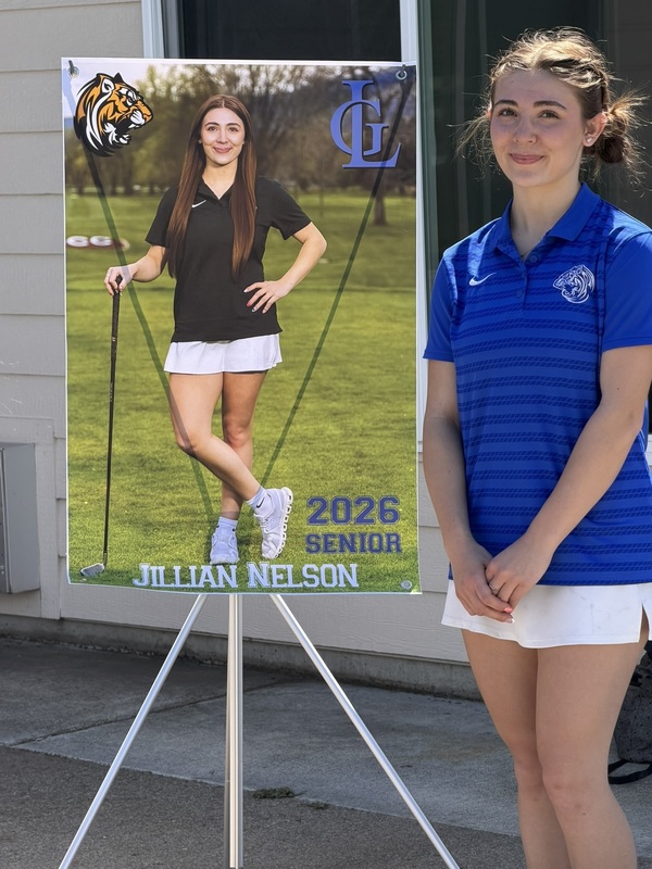 Senior girl golfer