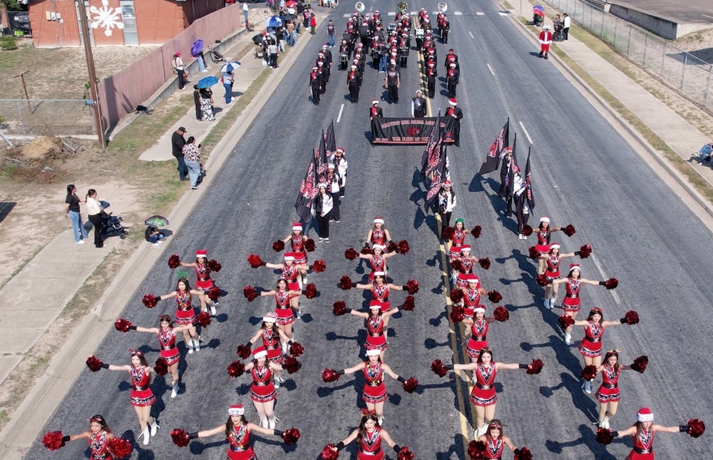 LJISD Students Shine at Annual Holiday Parade