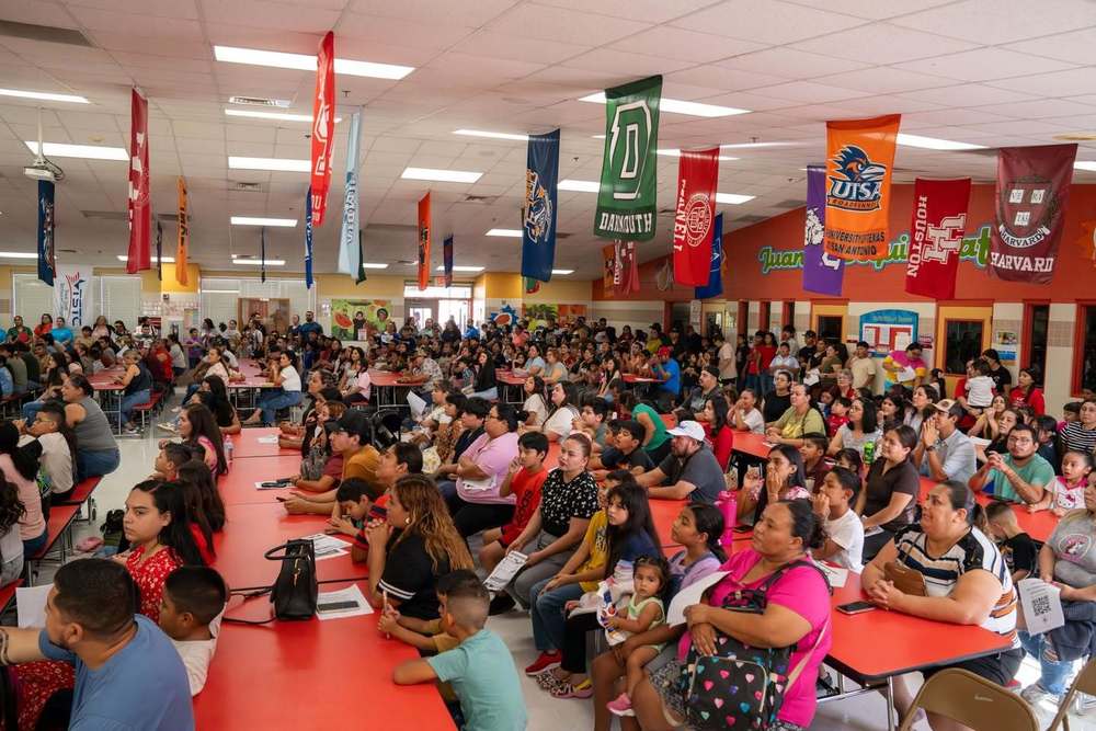 Parents Gather for Meet the Teacher Night