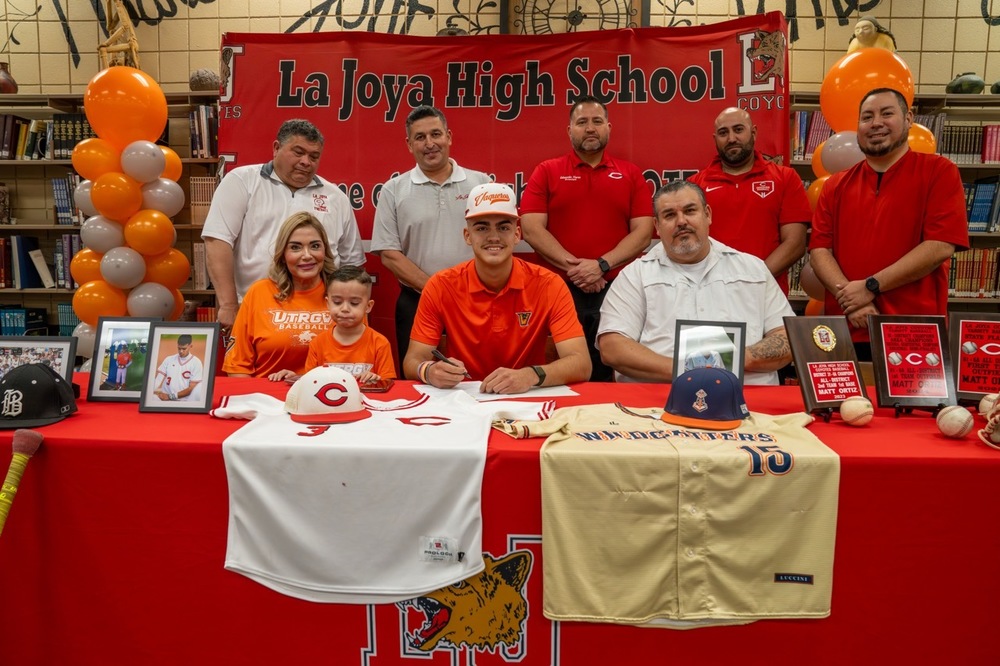 LJHS Senior Matt Ortiz Signs Letter of Intent to Play for UTRGV