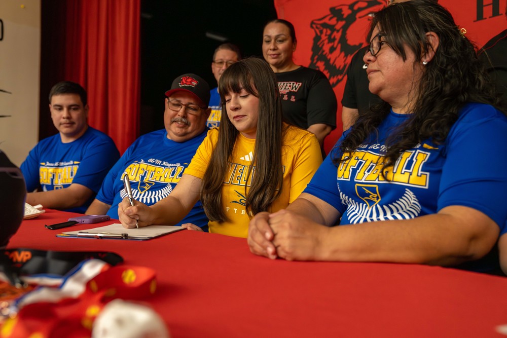 Jordan Reyes Athletic Signing