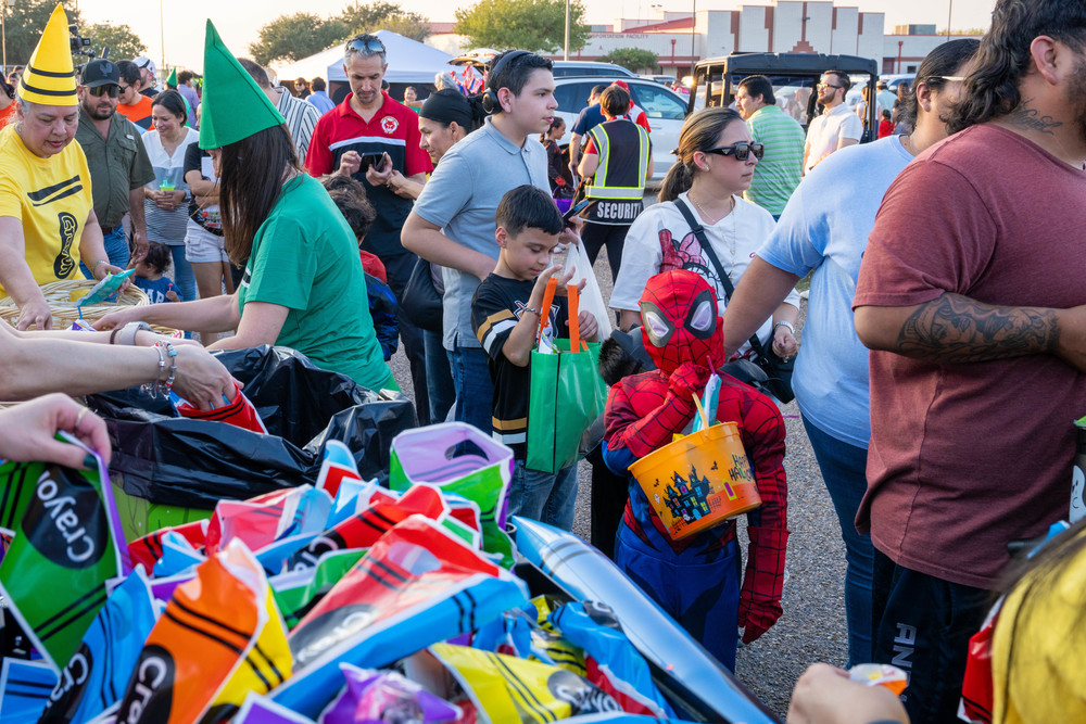 LJISD Hosts Annual Trunk or Treat Event