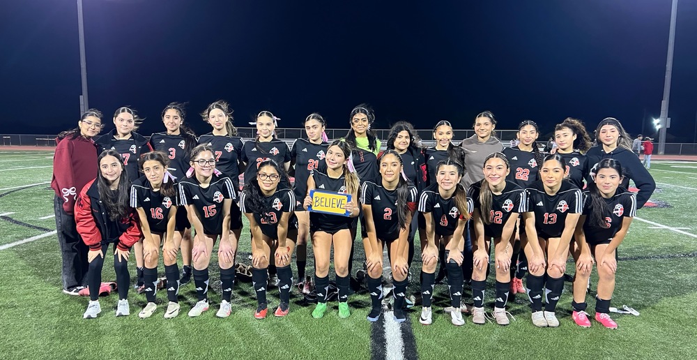 Lady Lobos Soccer