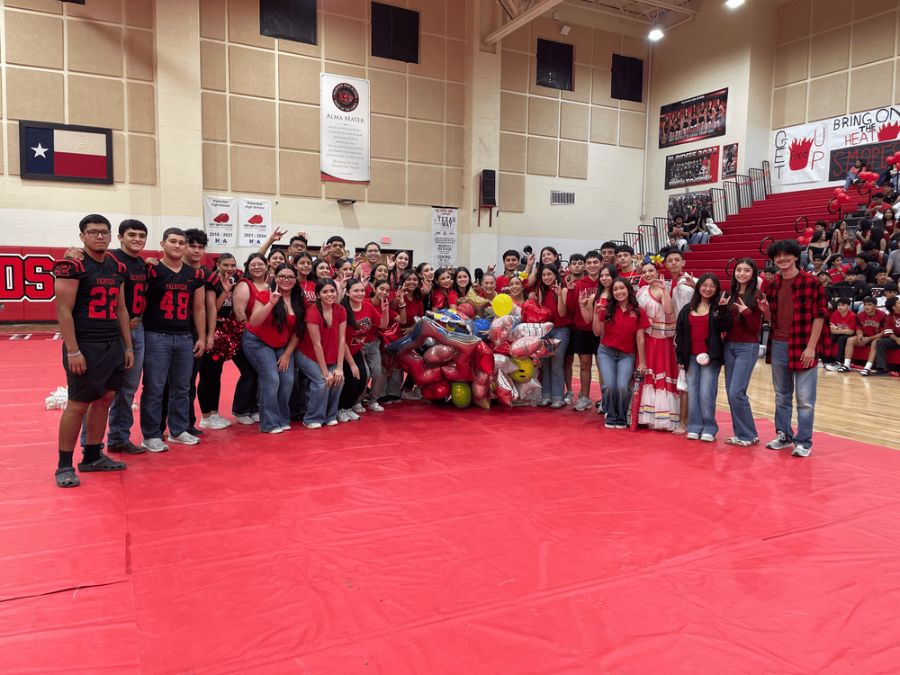 Student Organizations Recognize Mrs. Herrera 🎉