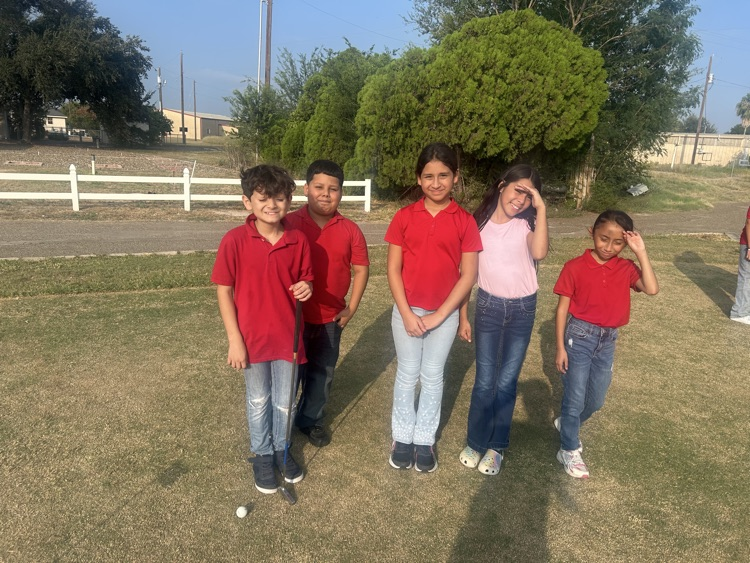 kids playing golf